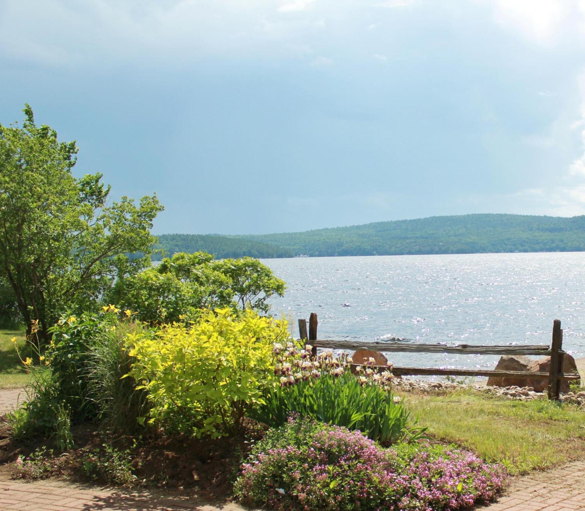 Highlands Four Season Resort Calabogie Exterior photo